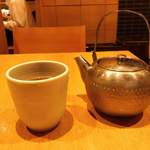 Tonkatsu Wakou - お茶で我慢