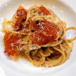 オステリア ジジ - キノコのスパゲッティーニ 生ハムのチップ添え