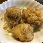 おふくろ亭 - 2019/10/15
      ホル鍋定食 ニンニク 500円
      チキンフライ 100円
      ナス 玉ねぎフライ 100円