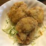 おふくろ亭 - 2019/10/15
      ホル鍋定食 ニンニク 500円
      チキンフライ 100円
      ナス 玉ねぎフライ 100円