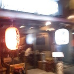 秋葉原漁港 快海 - ファサード　完全ブレ