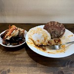 ナガタ店 - 殻の山が