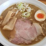 Marugo Shokudou - 濃厚煮干ラーメン800円