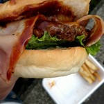 ブースサイドキッチン - パイナップルベーコンチーズバーガー 