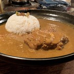 Honyaradou - スパイシィチキンカレー(ラッシー付)¥850