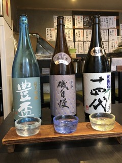 Ichiba Shokudou Sakana Ya - 十四代、磯自慢、豊杯   飲み比べ3種  1980円