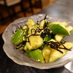 Teppanyaki Izakaya No Suemon - たたきキュウリ 塩昆布