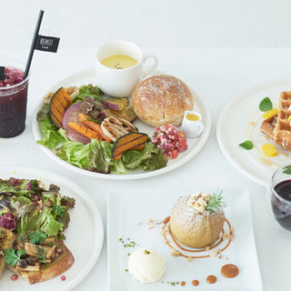 美容に嬉しいハーバルセラピストと共同開発した限定メニュー