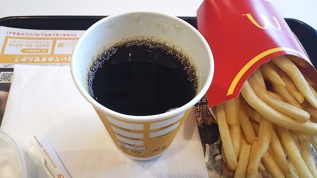 マクドナルド ８号線六家店 高岡やぶなみ ハンバーガー 食べログ