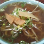 Mijiyou Hanten - ラーメンもジャンクなお味です。ニンニク入り。