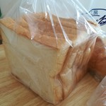 パン工房 ぴぃぷる - 食パン