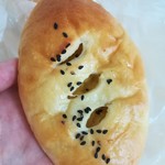 パン工房 ぴぃぷる - おいもパン(*^O^*)おいもたっぷりー！