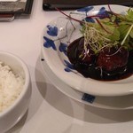 墨花居 - ライチ巻きの黒酢酢豚スモールサイズ　740円（とご飯）