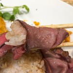 金獅子のヤキニク - 肉でご飯を巻く！