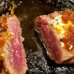 ザックス - お肉はミディアレアです♪