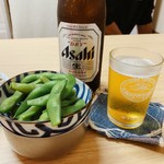 せんべろ のんたん - 料理写真:枝豆・瓶ビール