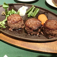 ロシヤ料理 ラルース - 『ロールビーフステーキ』1,750円
