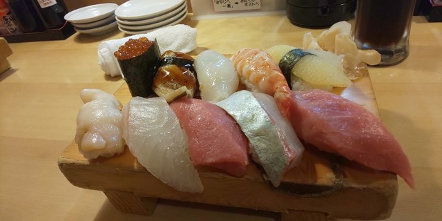 Yatai Zushi Oji Eki Minamiguchi Machi