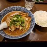 丸美商店 - 特製中華そば, 白ごはん