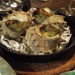 イカリヤ食堂 - サザエのトマトエスカルーゴ