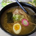 ラーメン専門店 胡桃 - しおラーメン(600円)です。