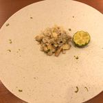 ラガッツァ - 
      リゾット
      柔らか蒸し鮑と松茸、スダチの香り
      
      今年初の松茸に鮑を合わせるなんて贅沢すぎます