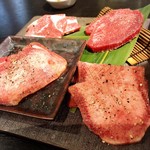 板前焼肉 赤と霜 - 