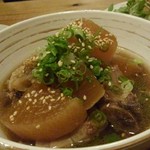 Kammi I Chi Pakutei - 牛肉と大根の煮物