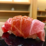 日本橋蛎殻町 すぎた - 2019.9.  大トロ