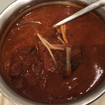 三燈舎 - 痺れる辛さ。サラッとパンチのあるブラックペッパーチキン ¥1180