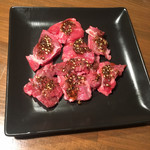 焼肉ホルモン　すご六 - タン下がり