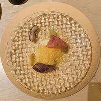 レストラン トヨ トーキョー - 季節の野菜とフルーツ、ミモレットチーズ