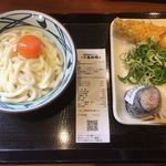 丸亀製麺 - 鎌玉・トリ天・鮭オムスビ