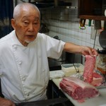 やすだ - 見事な手切りに惚れ惚れです！
      お父さん、元気で頑張ってほしい！！