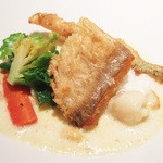 レストラン バカール - 京都若狭湾アマダイの松笠焼き 雲丹のエルミショネール