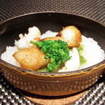 レストラン バカール - 海老のフリットと菜の花のブルゴーニュバターの鉄鍋炊きあげご飯