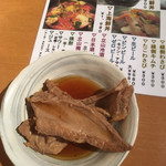 さかなや工房海鮮蔵 - サービスのあら煮とメニュー