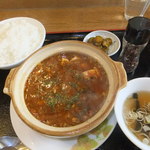 中華屋台 加匠 - 食べログレビュアー専用「裏土鍋麻婆豆腐」定食　【　２０１２年２月　】