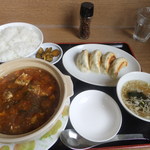 中華屋台 加匠 - １週間前の「土鍋麻婆豆腐餃子セット」　【　２０１２年２月　】