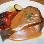 居酒屋 兀突骨 - ヒラメのムニエル　アメリケーヌソース