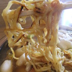 中華屋台 加匠 - 五目あんかけ焼きそばの麺のアップ　【　２０１２年２月　】
