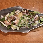 酒とタイ料理 ピッサヌローク - アズキマスのタイレモン蒸し（ヌンマナオ）