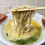 黄金の塩らぁ麺 ドゥエイタリアン - 