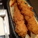 まぐろ丼　加一 - 特大エビフライセット（ご飯・汁・煮物・漬物付き）：1890円
