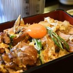sumibiyakitorikushihacchin - 親子丼