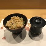 旬菜 おぐら家 - 鮎ご飯と味噌汁。
      美味し。