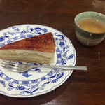 TAKI - りんごのシブーストケーキ