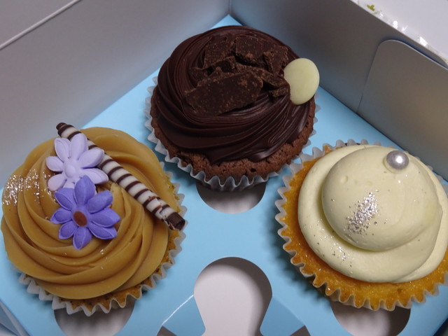 ローラズ カップケーキ 舞浜イクスピアリ店 Lola S Cupcakes リゾートゲートウェイ ステーション ケーキ 食べログ ローラズ カップケーキ 舞浜イクスピアリ店 Lola S Cupcakes リゾートゲートウェイ ステーション ケーキ 食べログ