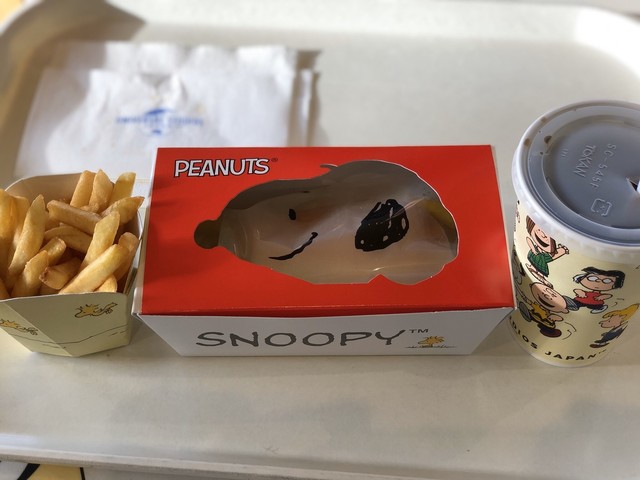 スヌーピー バックロット カフェ Snoopy S Backlot Cafe 桜島 ハンバーガー 食べログ