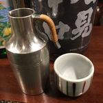 小料理バー　こまき - 島根は温泉津(ゆのつ)の若林酒造、石見辛口を燗で